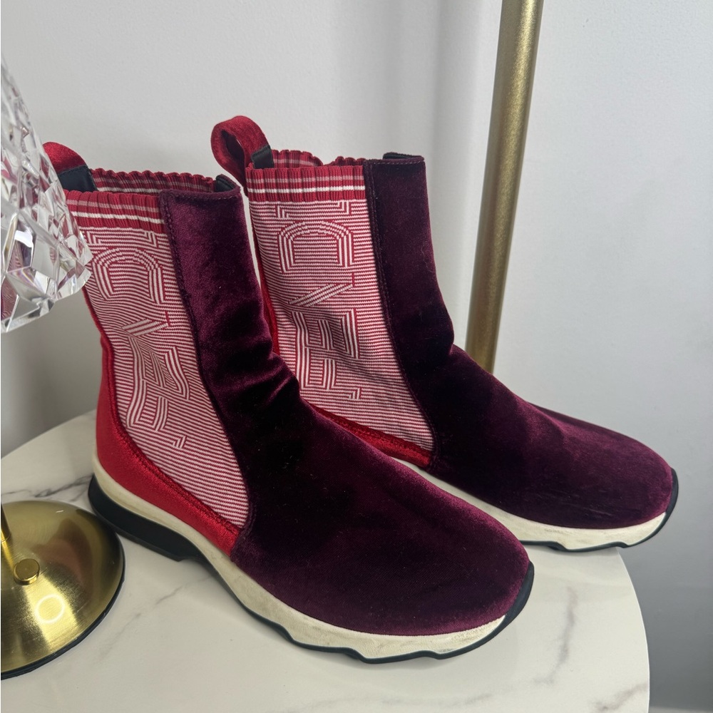 Fendi Stylish Velvet Ankle Boots